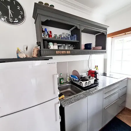 بيت شباب Cloud To Chill Surfhouse Baleal فيريل