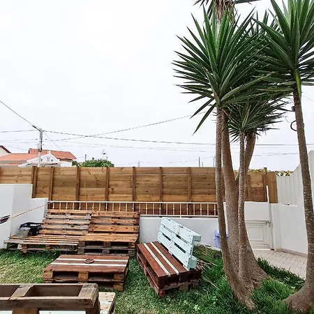 Cloud To Chill Surfhouse Baleal 호스텔