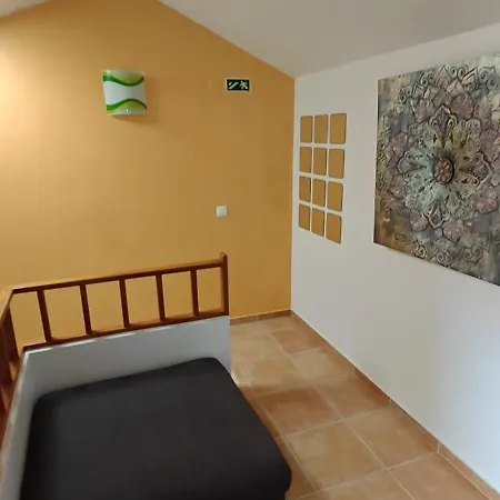 بيت شباب Cloud To Chill Surfhouse Baleal