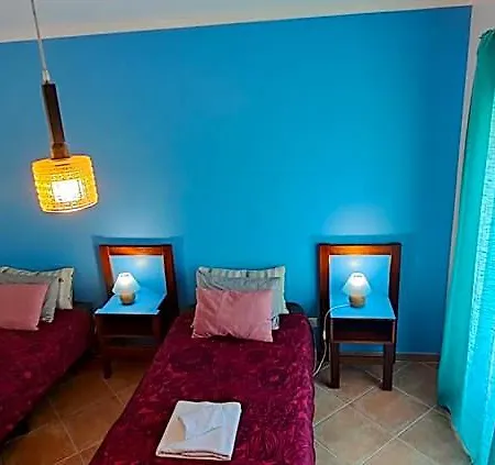 Cloud To Chill Surfhouse Baleal Vandrerhjem