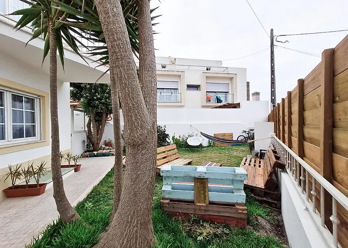 Hostel Cloud To Chill Surfhouse Baleal *