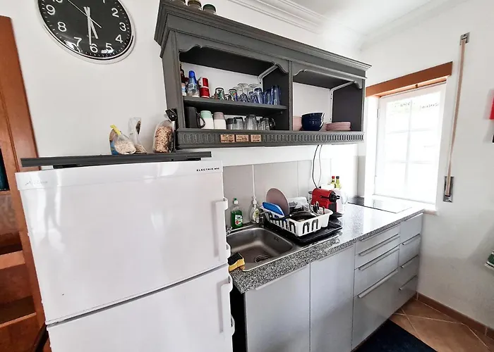 Hostel Cloud To Chill Surfhouse Baleal Ferrel (Leiria)