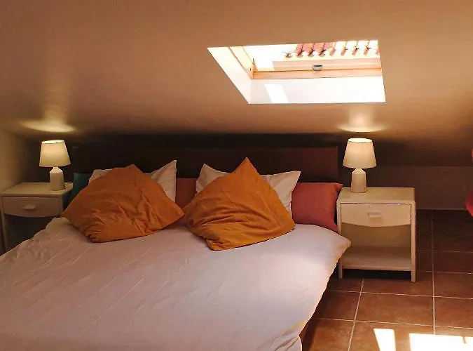 Cloud To Chill Surfhouse Baleal Hostel *